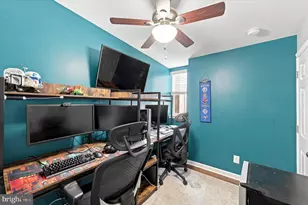 1920 Warnock St, Philadelphia, PA 19148 - Photo 16