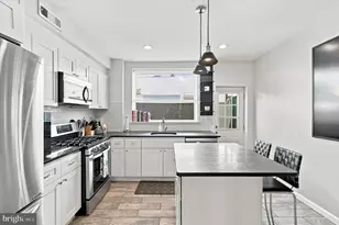 1920 Warnock St, Philadelphia, PA 19148 - Photo 8