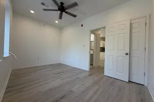 848 N 41st St, Philadelphia, PA 19104 - Photo 16