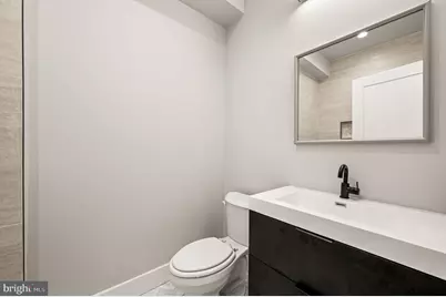 250 Monroe Street, Philadelphia, PA 19147 - Photo 14