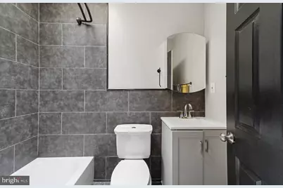 7018 Woodland Avenue, Philadelphia, PA 19142 - Photo 12