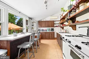 528 W Sedgwick St, Philadelphia, PA 19119 - Photo 12