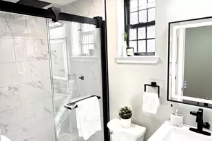 819 Jackson St, Philadelphia, PA 19148 - Photo 8