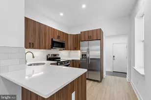 2834 W Glenwood, Philadelphia, PA 19121 - Photo 6