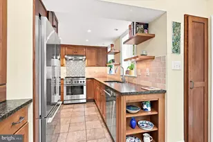 124 W Gravers Ln, Philadelphia, PA 19118 - Photo 8