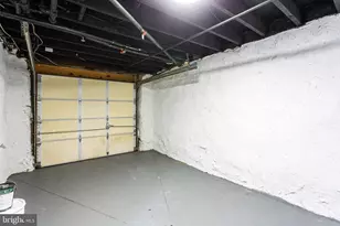 6035 Cedarhurst St, Philadelphia, PA 19143 - Photo 22