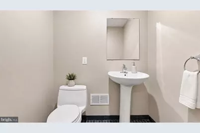 821 S 11th Street, Philadelphia, PA 19147 - Photo 6