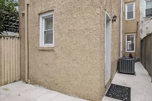 2129 Oakford St, Philadelphia, PA 19146 - Photo 4