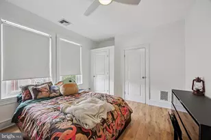 222 Buckingham Pl, Philadelphia, PA 19104 - Photo 4