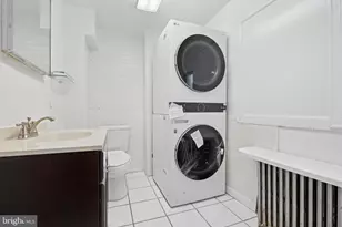 236 Buckingham Pl, Philadelphia, PA 19104 - Photo 10