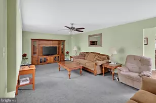 606 Artwood Dr, Philadelphia, PA 19115 - Photo 16