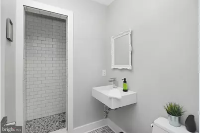 2049 E Hagert Street #UPPER, Philadelphia, PA 19125 - Photo 14