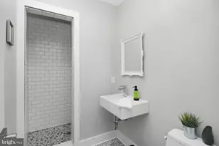 2049 E Hagert St, Philadelphia, PA 19125 - Photo 14
