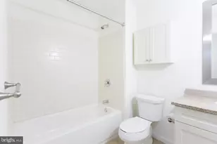 312 Walnut St, Philadelphia, PA 19106 - Photo 8
