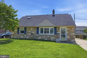 8017 Lenola St, Philadelphia, PA 19136 - Photo 2