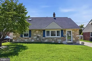 8017 Lenola St, Philadelphia, PA 19136 - Photo 2