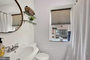 1802 Carpenter St, Philadelphia, PA 19146 - Photo 6