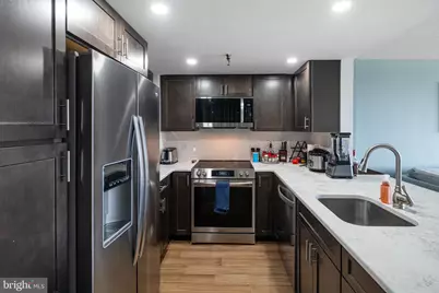 2001 Hamilton Street #1203, Philadelphia, PA 19130 - Photo 6