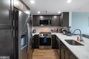 2001 Hamilton St, Philadelphia, PA 19130 - Photo 6
