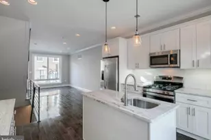1529 S Lambert St, Philadelphia, PA 19146 - Photo 4