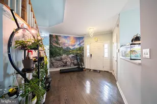 2672 Honeysuckle Ln, Philadelphia, PA 19116 - Photo 4