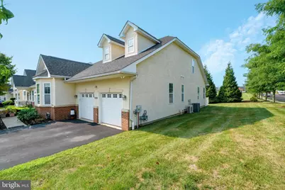 2672 Honeysuckle Lane, Philadelphia, PA 19116 - Photo 2