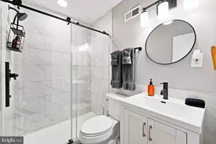 414 Fitzwater St, Philadelphia, PA 19147 - Photo 12