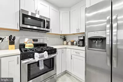 414 Fitzwater Street, Philadelphia, PA 19147 - Photo 8