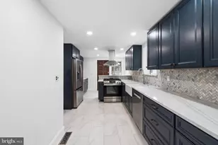 2218 Locust St, Philadelphia, PA 19103 - Photo 16