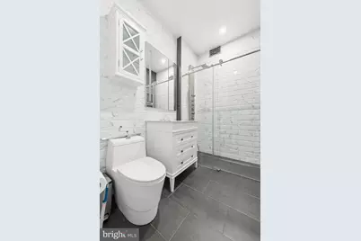 2218 Locust Street, Philadelphia, PA 19103 - Photo 30