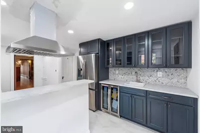 2218 Locust Street, Philadelphia, PA 19103 - Photo 22