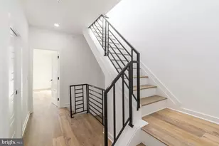 1325 Buttonwood St, Philadelphia, PA 19123 - Photo 6