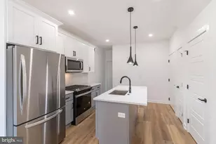 1325 Buttonwood St, Philadelphia, PA 19123 - Photo 4