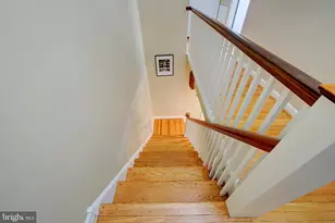 834 E Vernon Rd, Philadelphia, PA 19119 - Photo 32