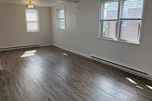 1031 Fanshawe St, Philadelphia, PA 19111 - Photo 4