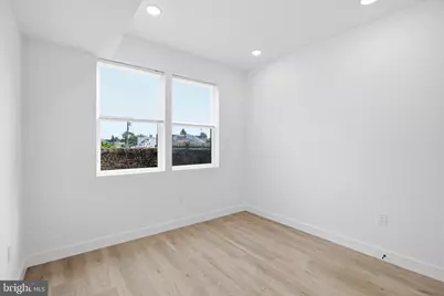 1027 W Arizona Street, Philadelphia, PA 19133 - Photo 12
