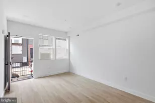 1027 W Arizona St, Philadelphia, PA 19133 - Photo 2