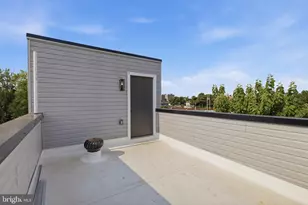 1027 W Arizona St, Philadelphia, PA 19133 - Photo 28