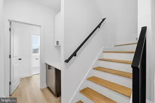 1027 W Arizona St, Philadelphia, PA 19133 - Photo 20