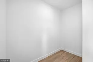 1027 W Arizona St, Philadelphia, PA 19133 - Photo 22