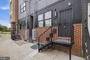 2251 N 12th St, Philadelphia, PA 19133 - Photo 12