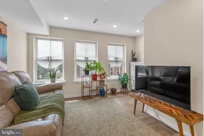 1739 S 5th Street #UNIT B, Philadelphia, PA 19148 - Photo 4