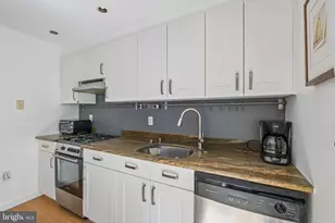 930 League St, Philadelphia, PA 19147 - Photo 8
