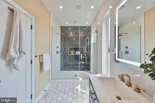 2028 Pemberton St, Philadelphia, PA 19146 - Photo 44