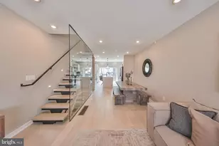 2028 Pemberton St, Philadelphia, PA 19146 - Photo 10