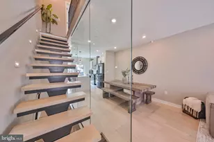 2028 Pemberton St, Philadelphia, PA 19146 - Photo 10