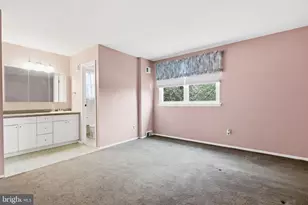 10925 Lockart Rd, Philadelphia, PA 19116 - Photo 20