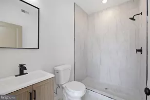 2326 N 16th St, Philadelphia, PA 19132 - Photo 12