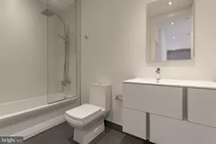 240 N 2nd St, Philadelphia, PA 19106 - Photo 6