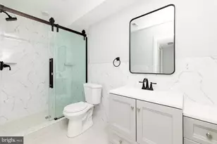 2349 Gerritt St, Philadelphia, PA 19146 - Photo 32